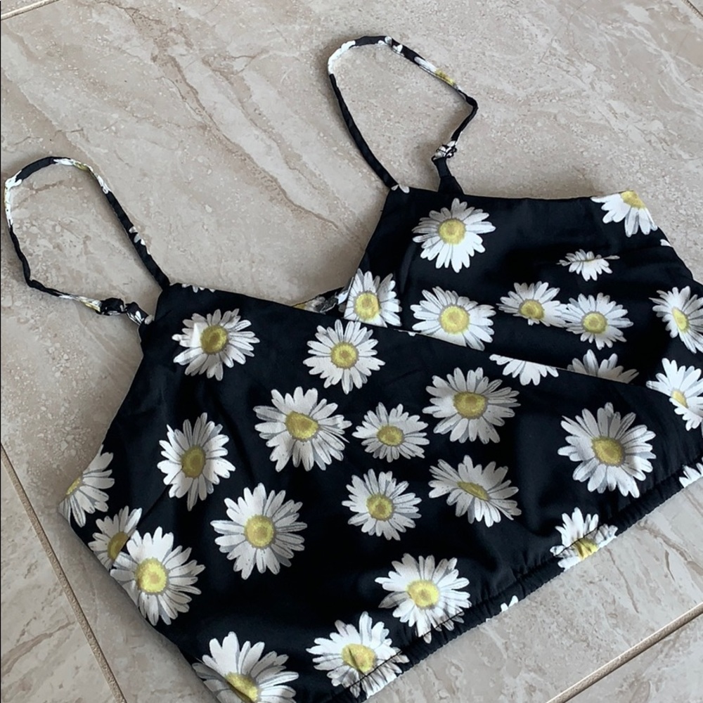 🍁 Sunflower Crop Top Size L with Adjustable Strap
